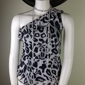 L8ster one shoulder top animal print size m